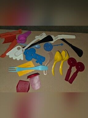 Tupperware Yellow and Blue Kitchen Utensils